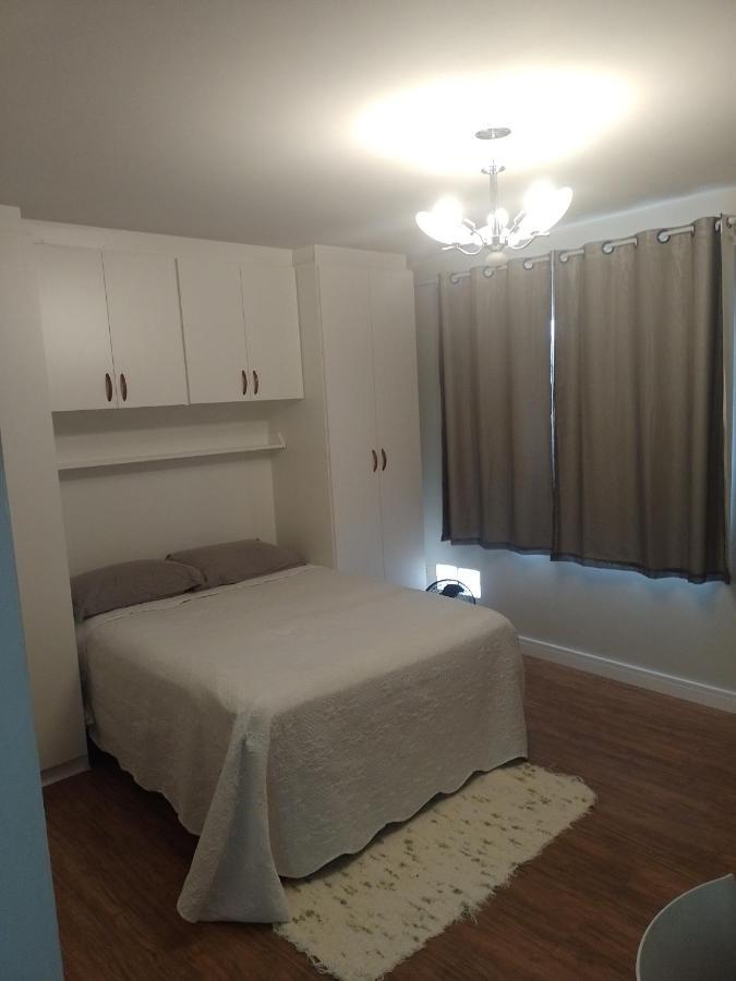 Apartamento Residencial Vitor 1